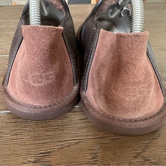 UGG Cooke Grizzly Men's Size 9 Brown Slip On Leather Slippers Missing Size Tags - Picture 6 of 9